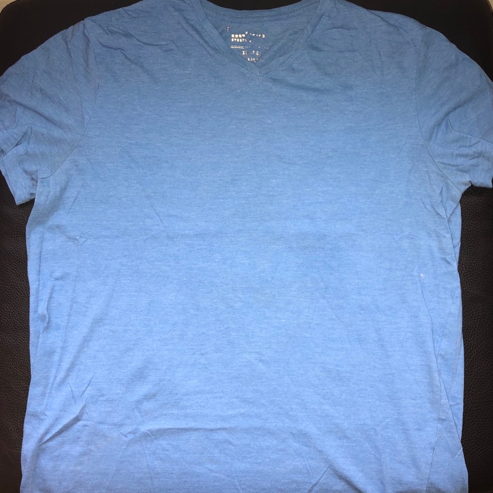 Blue V-neck short sleeve t-shirt